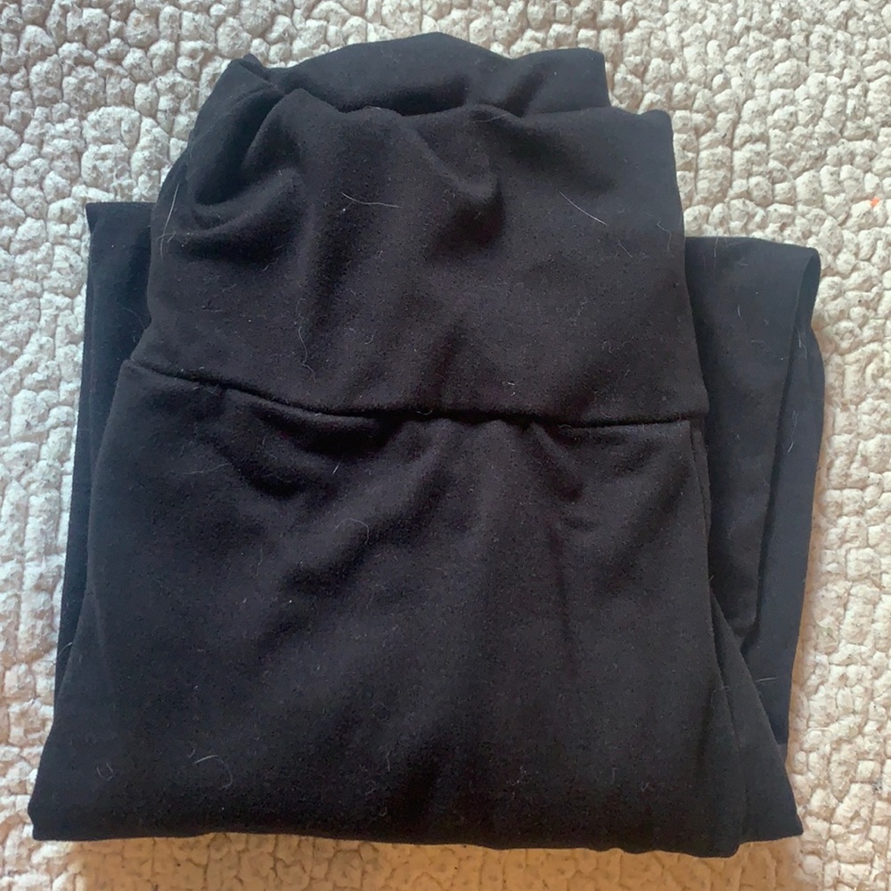 Soft black leggings